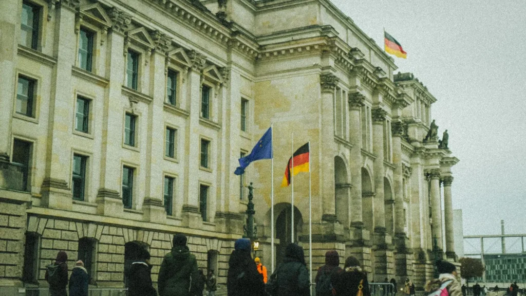 Ciudadanía y servicios digitales como representación de la confianza en la IA pública